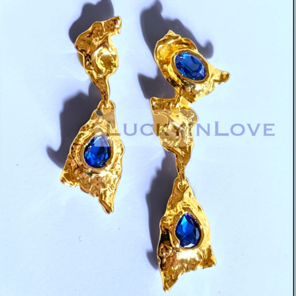 ALEXIS BITTAR • Brut Mismatched Asymmetrical Crumpled Gold Blue Drop Earrings